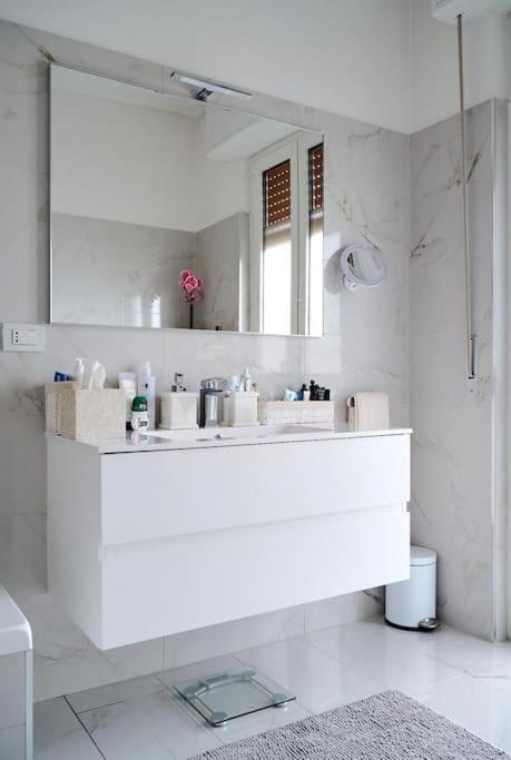 Lux 180Sqm Flat - Entire Last Floor Milano Exteriör bild